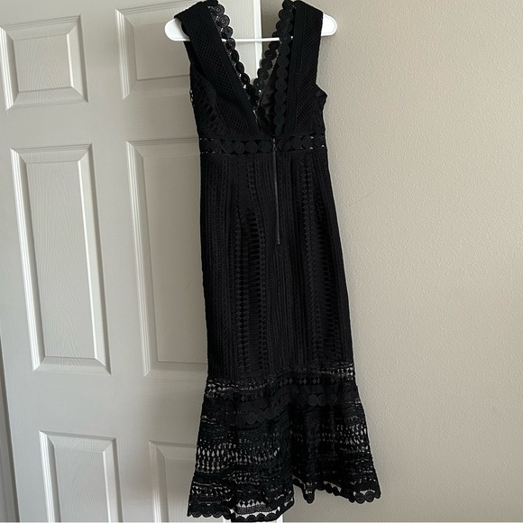 Women’s Bardot Black Lace Dress in perfect condition! - Picture 5 of 7